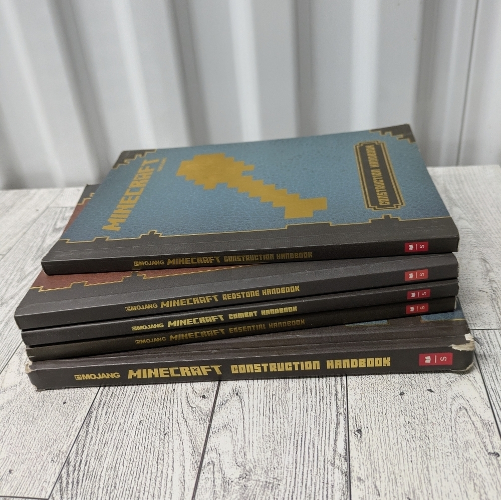 Minecraft Hardcover Book Set - Picture 9 of 11